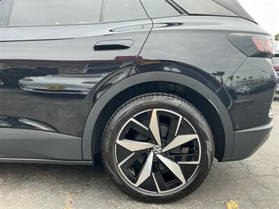 2023 Volkswagen ID.4 Pro S   - Photo 10 - Long Beach, CA 90806