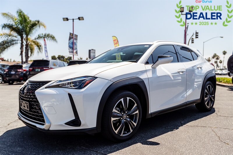 2019 Lexus UX 200 Luxury  