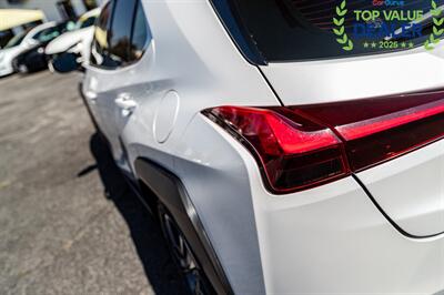 2019 Lexus UX 200 Luxury   - Photo 6 - Long Beach, CA 90806