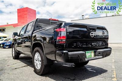 2022 Nissan Frontier SV   - Photo 4 - Long Beach, CA 90806