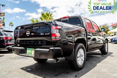 2022 Nissan Frontier SV   - Photo 8 - Long Beach, CA 90806