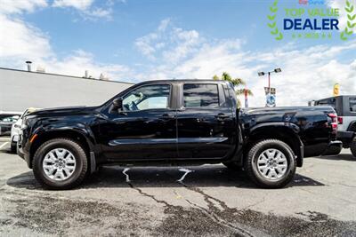 2022 Nissan Frontier SV   - Photo 3 - Long Beach, CA 90806