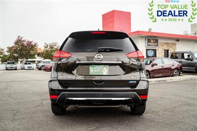2017 Nissan Rogue Hybrid SL - Photo 5 - Long Beach, CA 90806