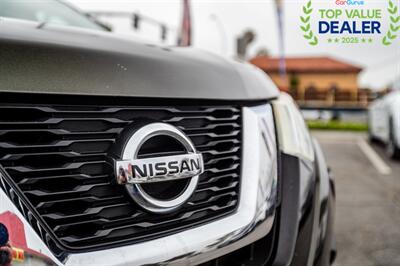 2017 Nissan Rogue Hybrid SL - Photo 11 - Long Beach, CA 90806
