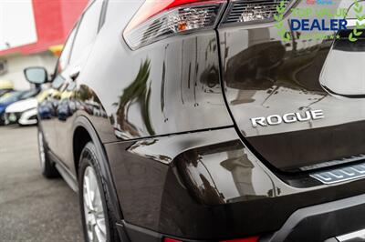 2017 Nissan Rogue Hybrid SL - Photo 6 - Long Beach, CA 90806