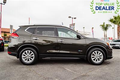 2017 Nissan Rogue Hybrid SL - Photo 9 - Long Beach, CA 90806