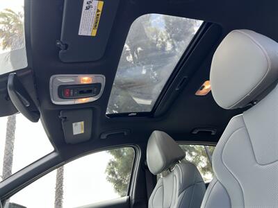 2025 Hyundai ELANTRA Hybrid Limited   - Photo 13 - San Diego, CA 92126