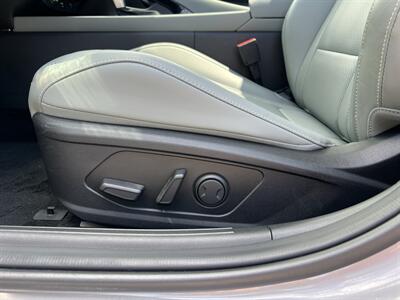 2025 Hyundai ELANTRA Hybrid Limited   - Photo 10 - San Diego, CA 92126