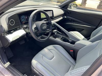 2025 Hyundai ELANTRA Hybrid Limited   - Photo 8 - San Diego, CA 92126