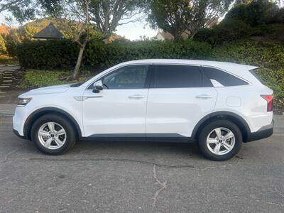 2023 Kia Sorento LX   - Photo 2 - San Diego, CA 92126