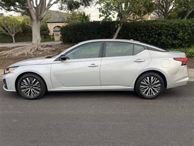 2025 Nissan Altima 2.5 SV   - Photo 2 - San Diego, CA 92126