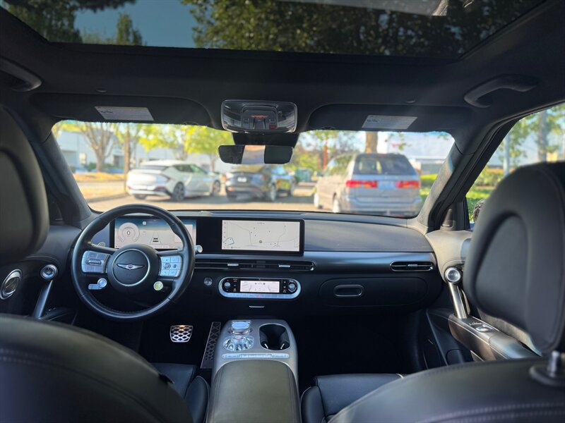 2023 Genesis GV60 Performance   - Photo 14 - Renton, WA 98057