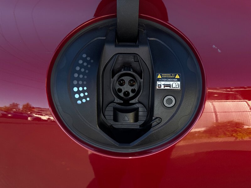 2023 Genesis GV60 Performance   - Photo 11 - Renton, WA 98057