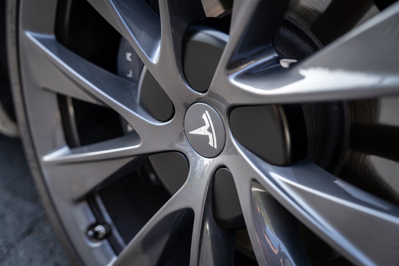 2019 Tesla Model S 100D   - Photo 16 - Renton, WA 98057
