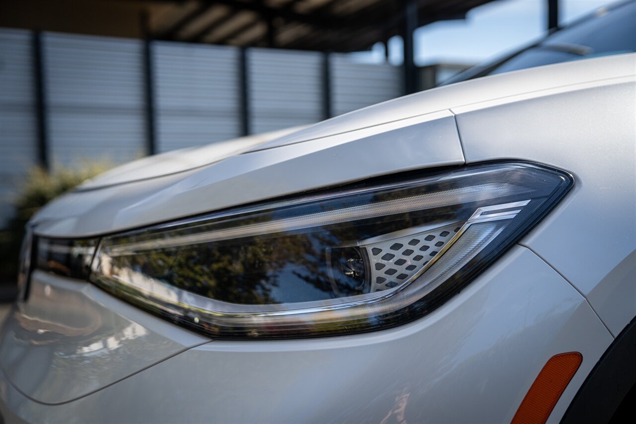 2023 Volkswagen ID.4 Pro S   - Photo 4 - Renton, WA 98057