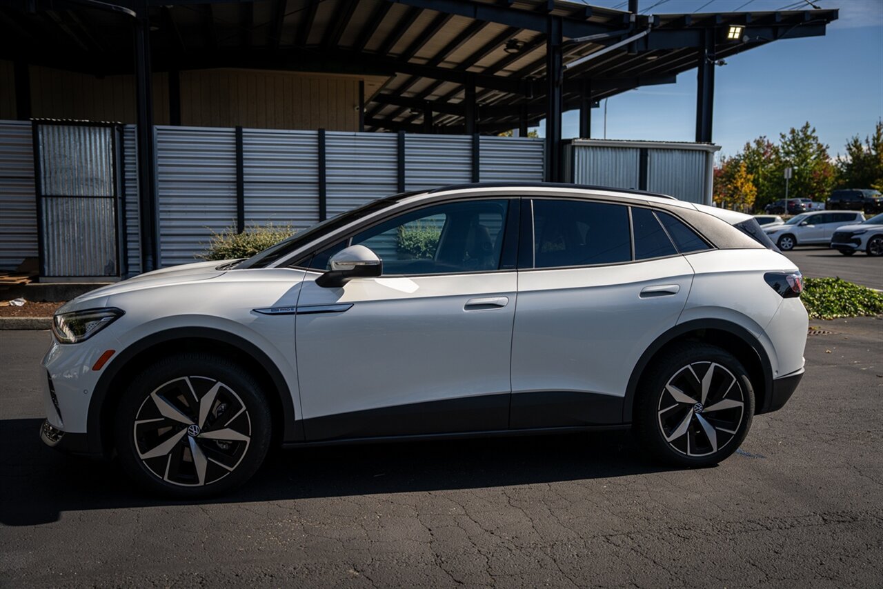 2023 Volkswagen ID.4 Pro S   - Photo 8 - Renton, WA 98057
