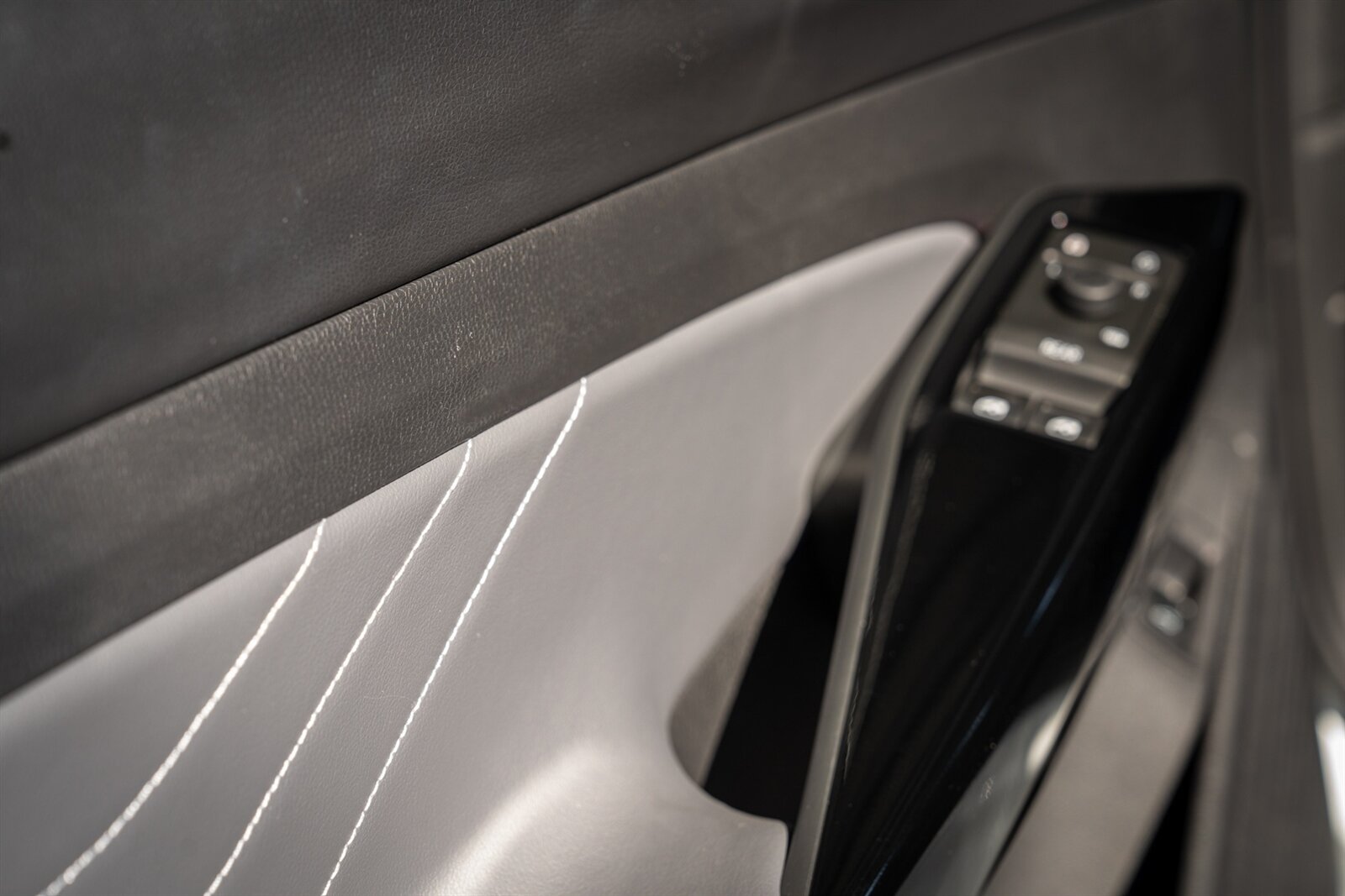 2023 Volkswagen ID.4 Pro S   - Photo 29 - Renton, WA 98057