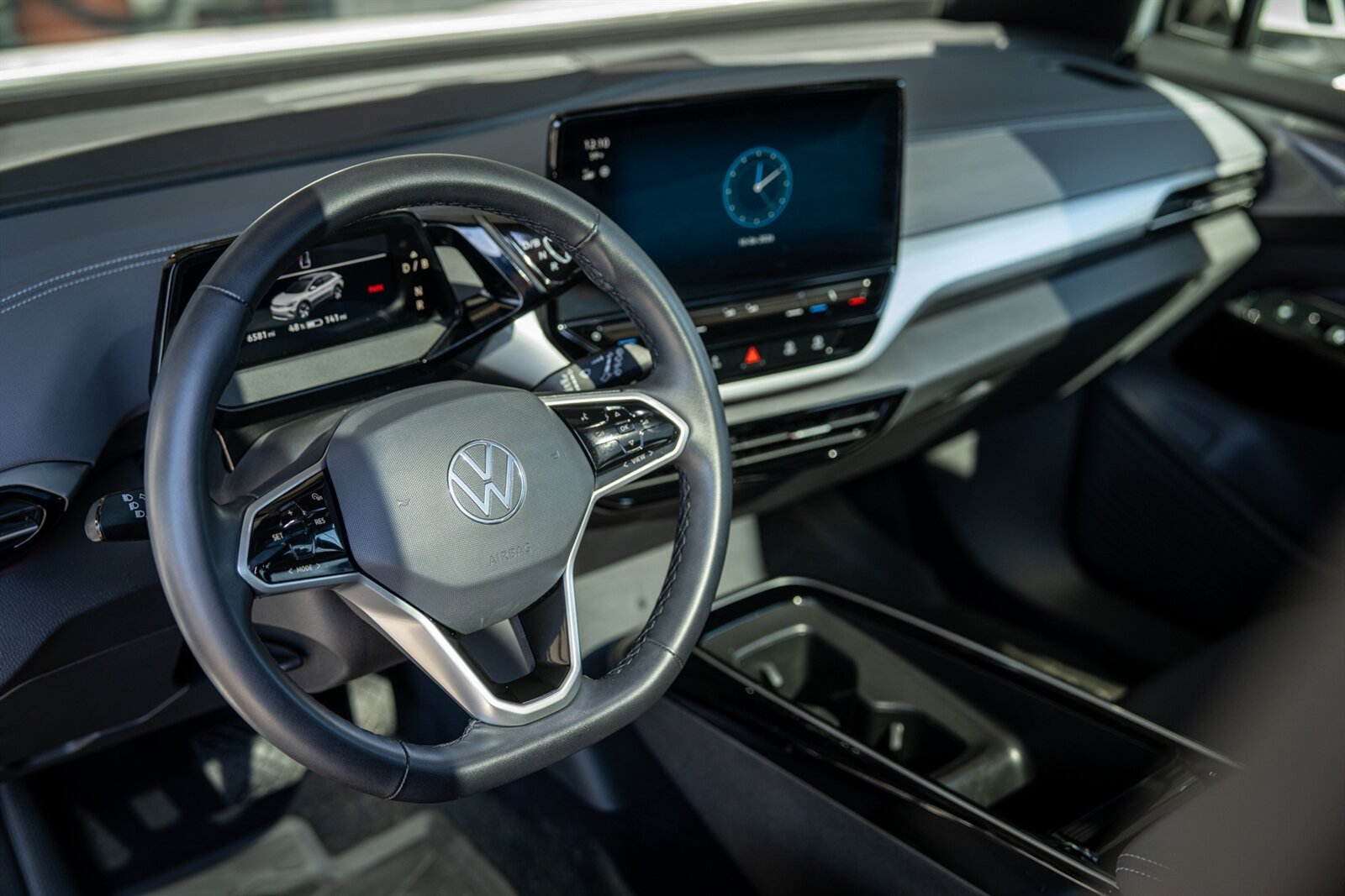 2023 Volkswagen ID.4 Pro S   - Photo 24 - Renton, WA 98057