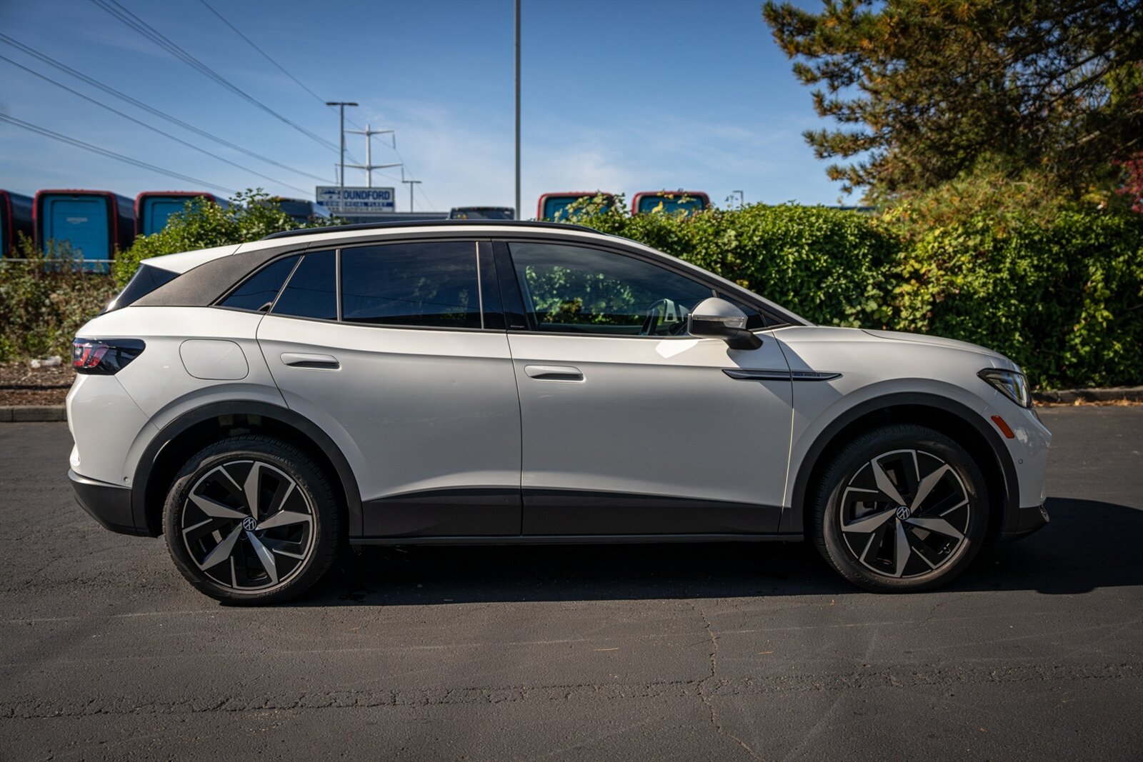 2023 Volkswagen ID.4 Pro S   - Photo 12 - Renton, WA 98057