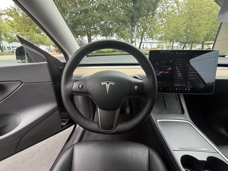 2021 Tesla Model Y Long Range   - Photo 10 - Renton, WA 98057