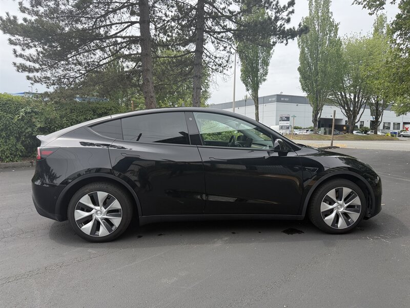 2021 Tesla Model Y Long Range   - Photo 5 - Renton, WA 98057