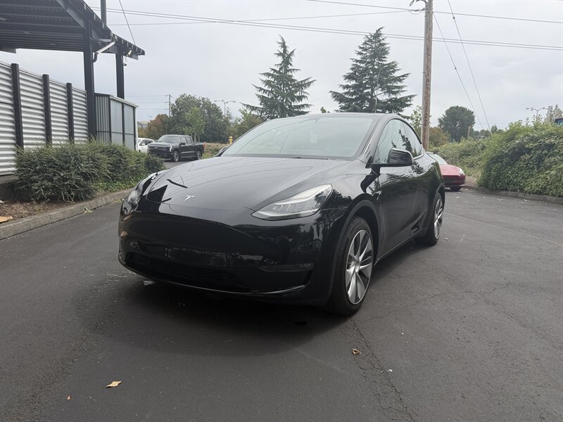 2021 Tesla Model Y Long Range   - Photo 2 - Renton, WA 98057