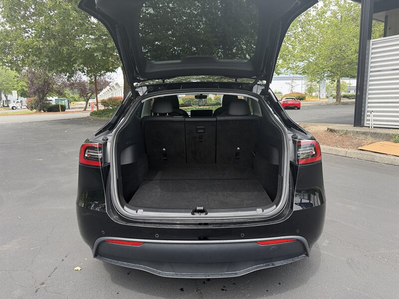 2021 Tesla Model Y Long Range   - Photo 17 - Renton, WA 98057