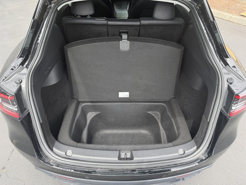 2021 Tesla Model Y Long Range   - Photo 18 - Renton, WA 98057