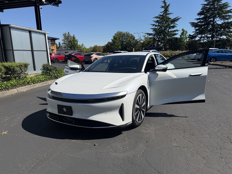 2025 Lucid Air Touring's photo