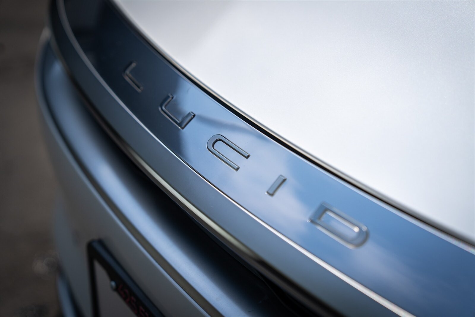 2025 Lucid Air Touring   - Photo 3 - Renton, WA 98057