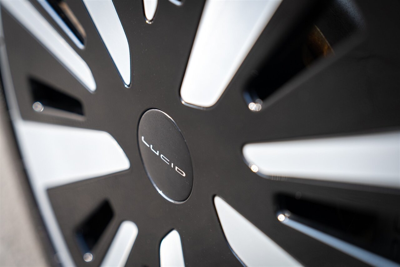 2025 Lucid Air Touring   - Photo 19 - Renton, WA 98057