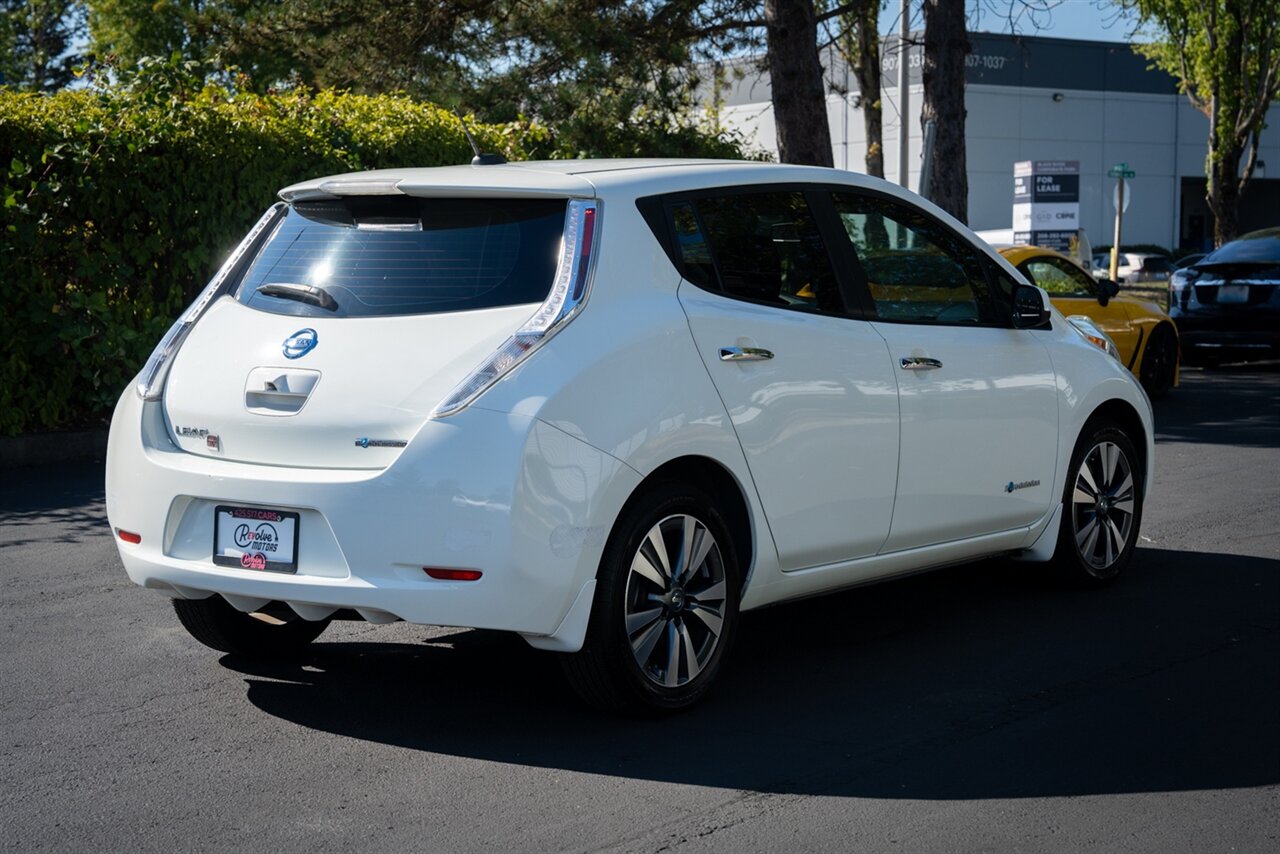 2017 Nissan Leaf SV   - Photo 11 - Renton, WA 98057