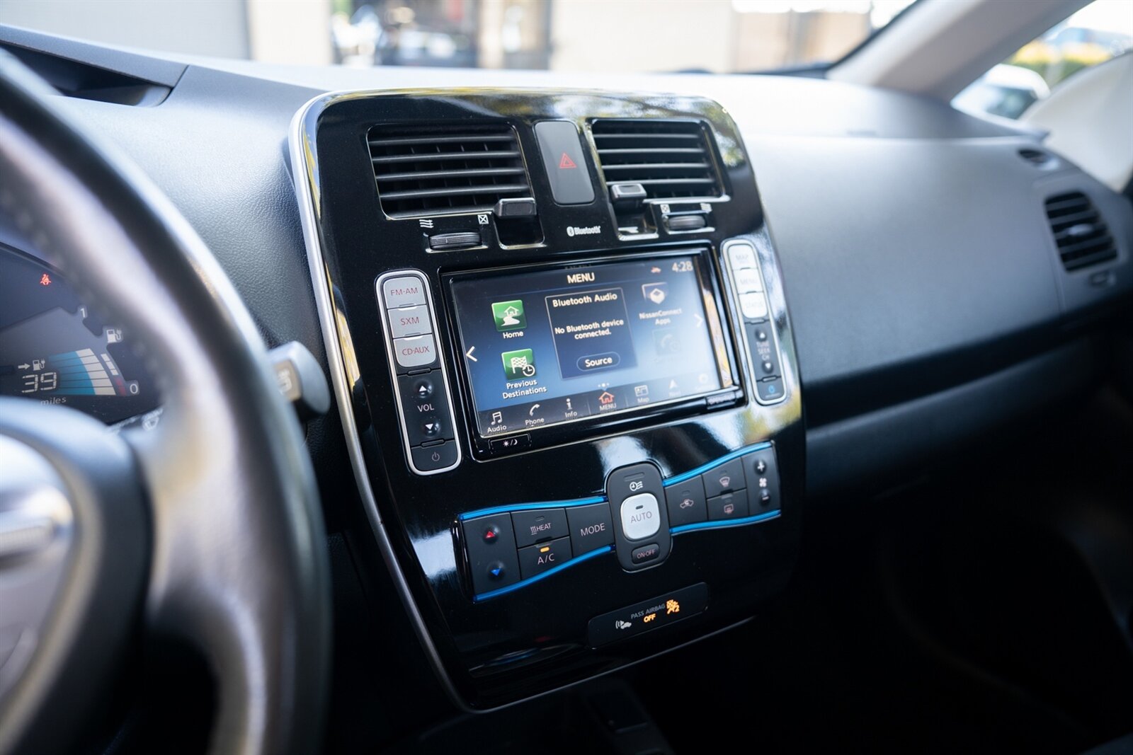 2017 Nissan Leaf SV   - Photo 28 - Renton, WA 98057