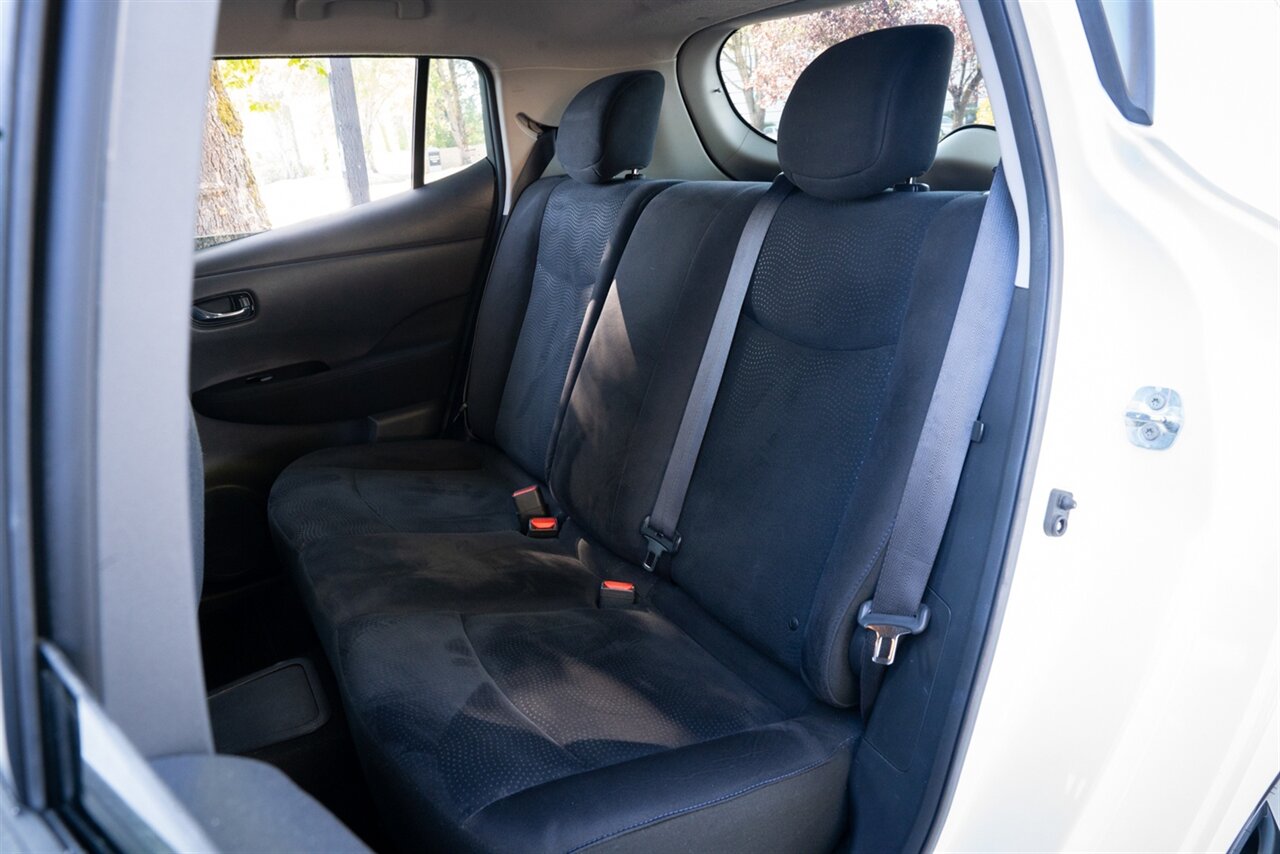2017 Nissan Leaf SV   - Photo 34 - Renton, WA 98057
