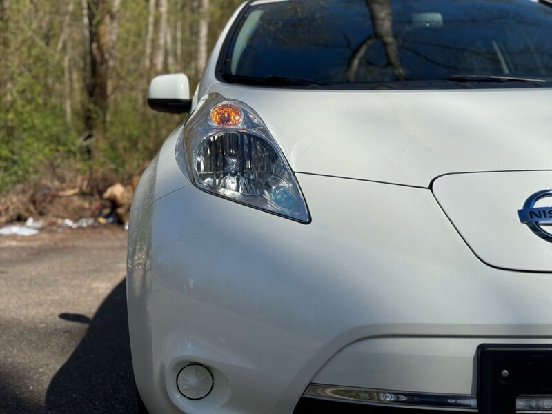 2017 Nissan Leaf SV   - Photo 3 - Renton, WA 98057