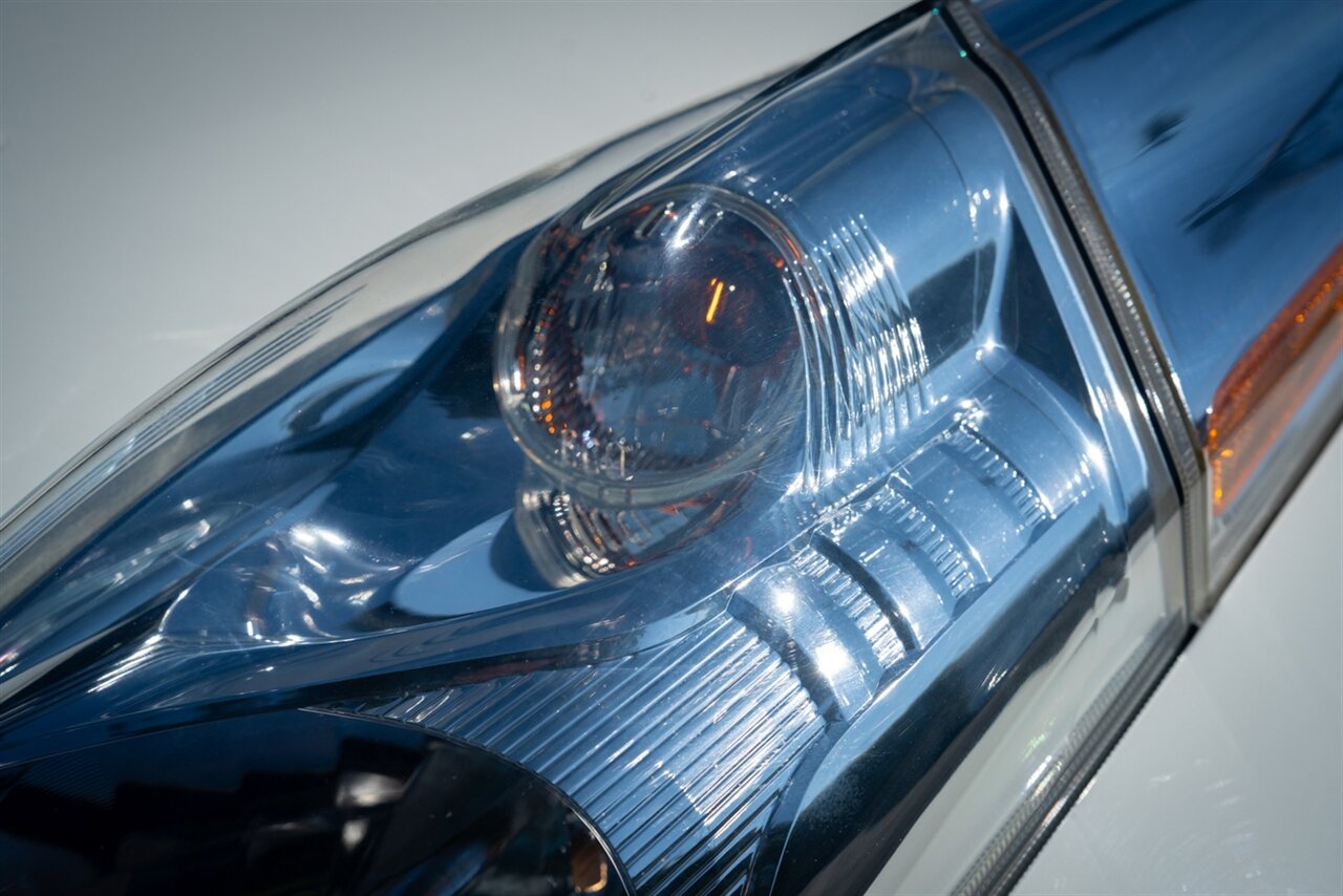 2017 Nissan Leaf SV   - Photo 5 - Renton, WA 98057