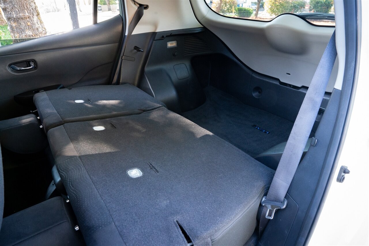2017 Nissan Leaf SV   - Photo 35 - Renton, WA 98057