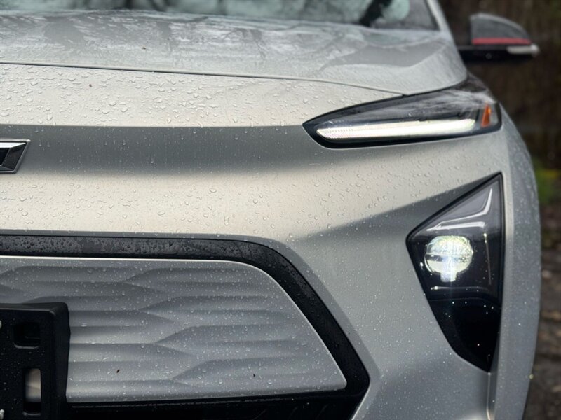 2023 Chevrolet Bolt EUV Premier   - Photo 4 - Renton, WA 98057