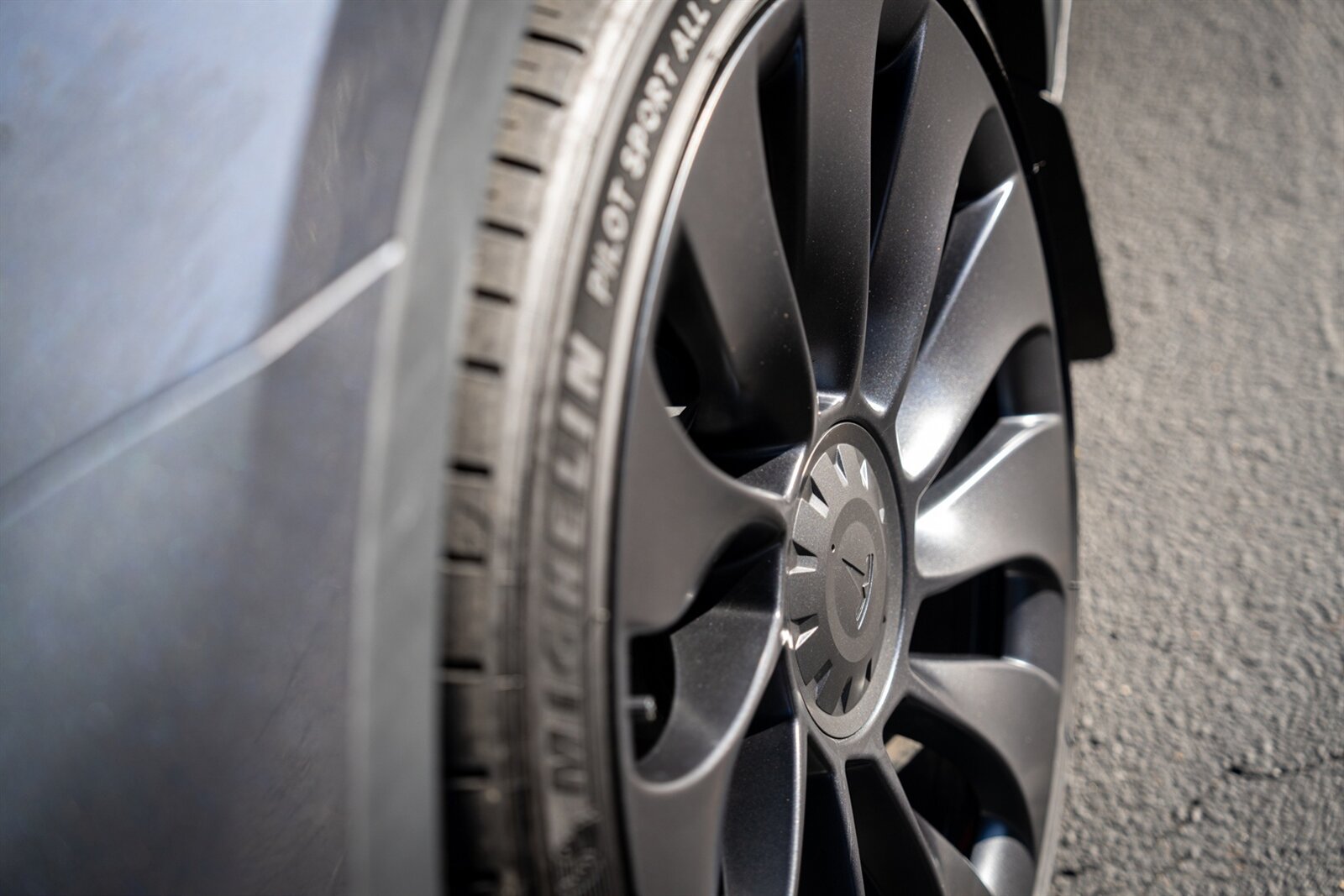 2022 Tesla Model Y Performance   - Photo 5 - Renton, WA 98057