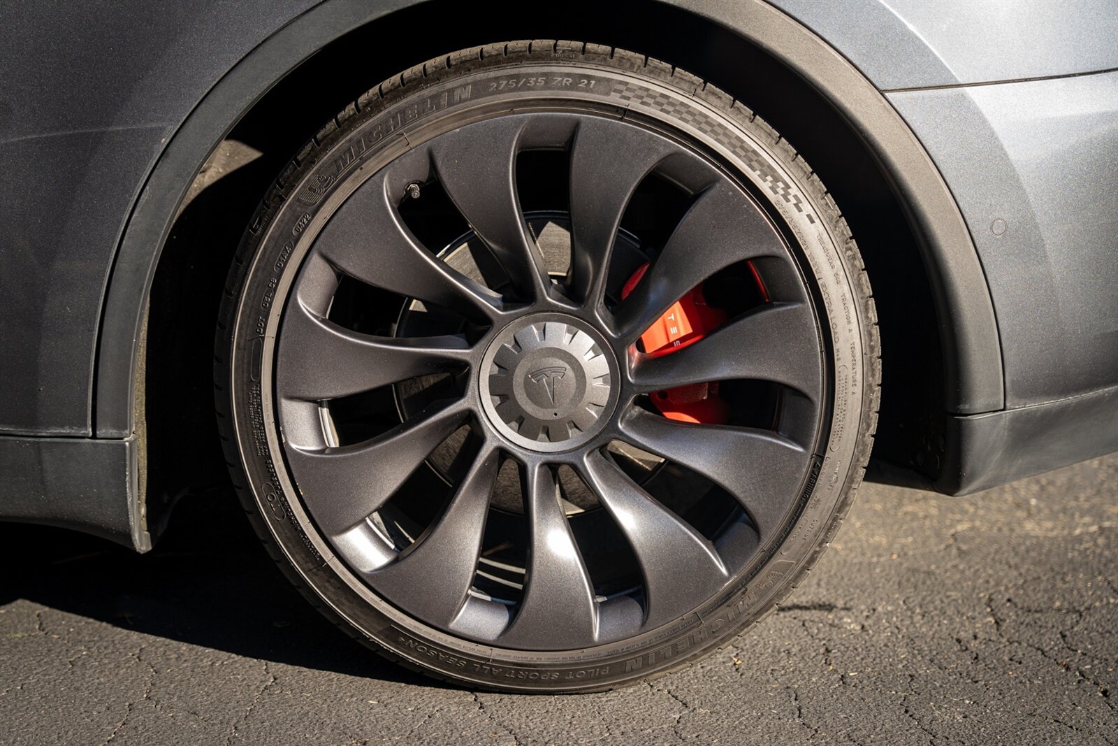 2022 Tesla Model Y Performance   - Photo 16 - Renton, WA 98057