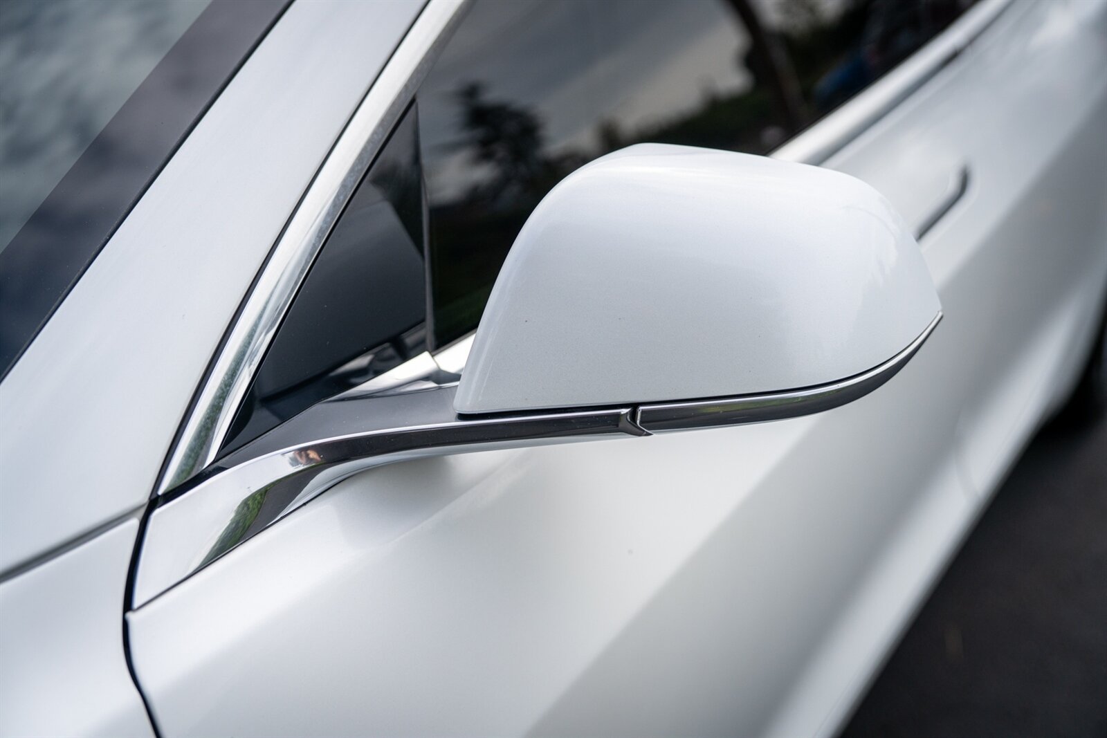 2020 Tesla Model 3 Standard Range Plus   - Photo 6 - Renton, WA 98057