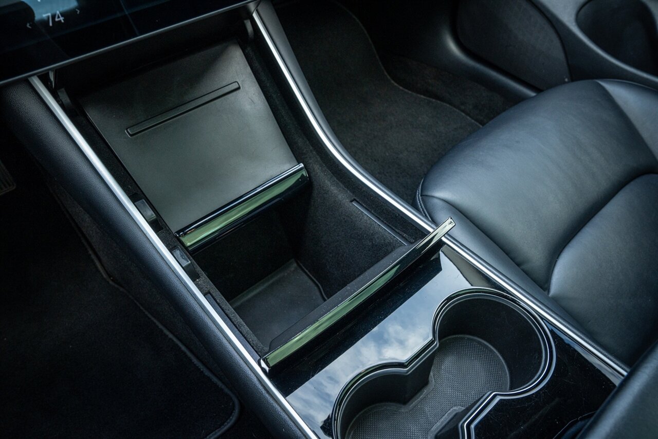 2020 Tesla Model 3 Standard Range Plus   - Photo 33 - Renton, WA 98057