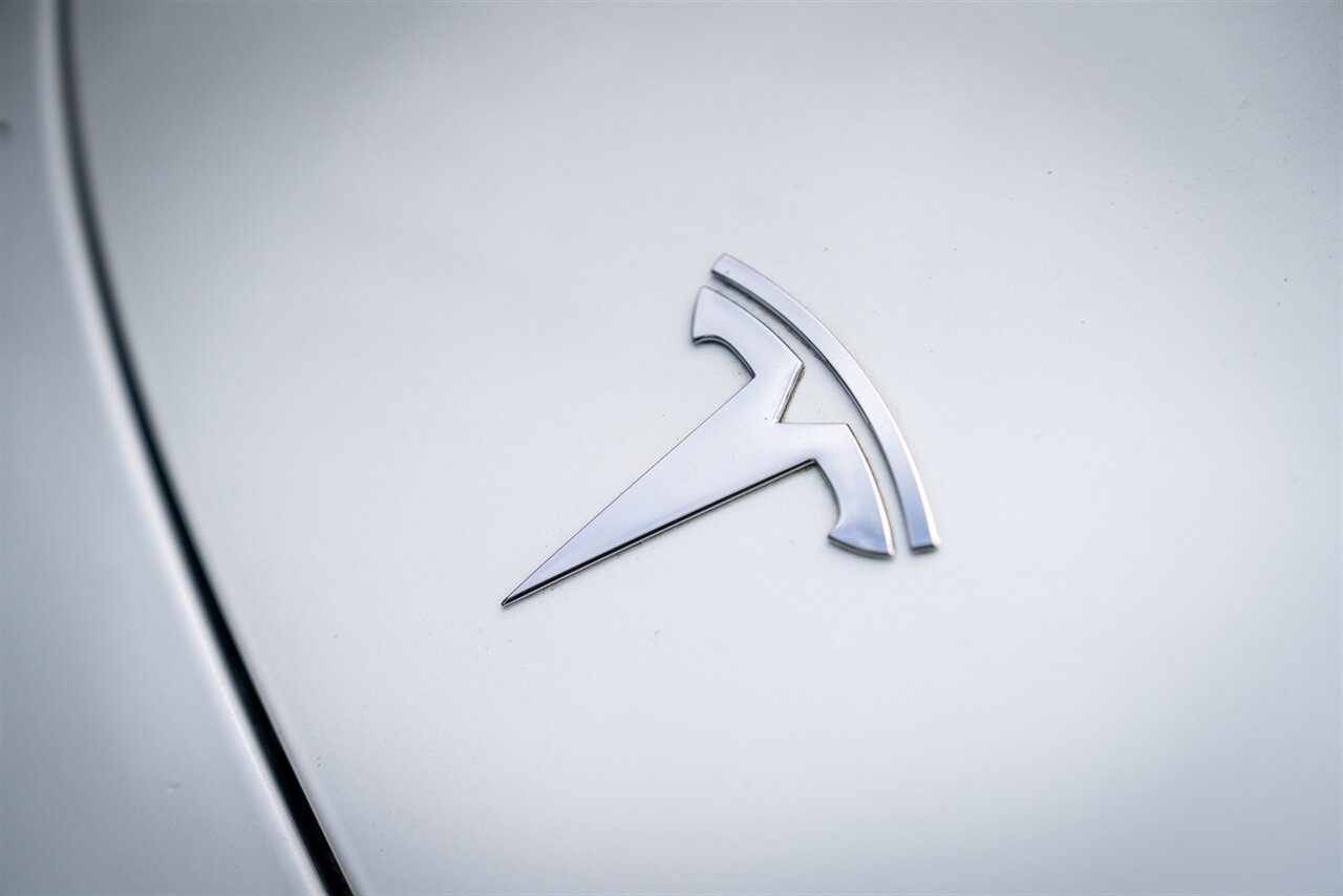2020 Tesla Model 3 Standard Range Plus   - Photo 3 - Renton, WA 98057