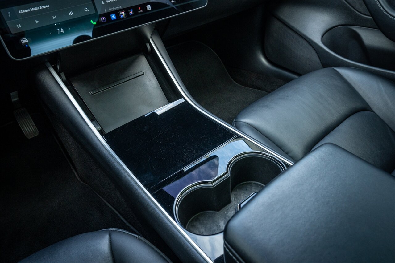 2020 Tesla Model 3 Standard Range Plus   - Photo 32 - Renton, WA 98057