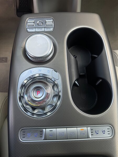 2023 Genesis GV60 Advanced   - Photo 7 - Renton, WA 98057