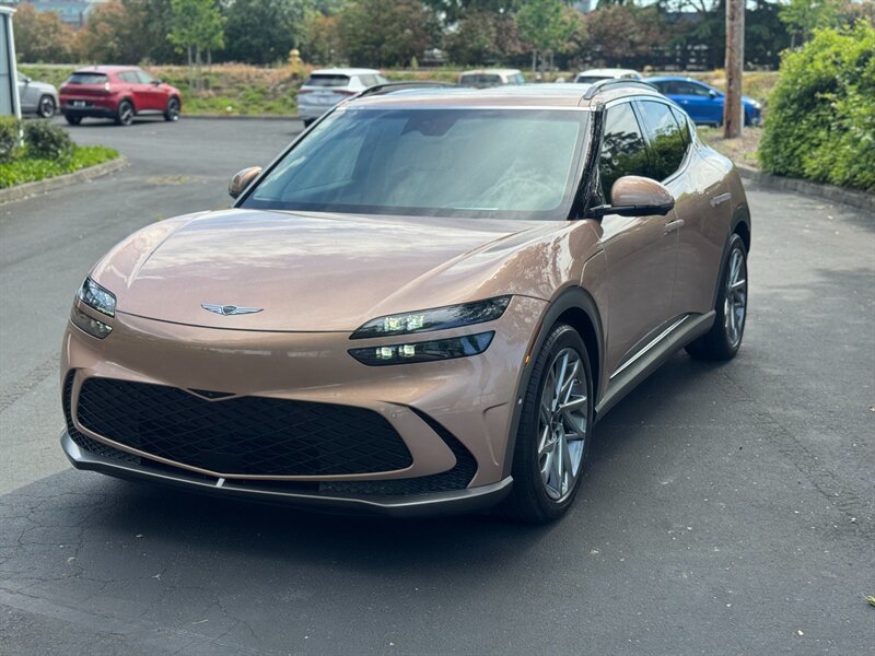 2023 Genesis GV60 Advanced   - Photo 2 - Renton, WA 98057