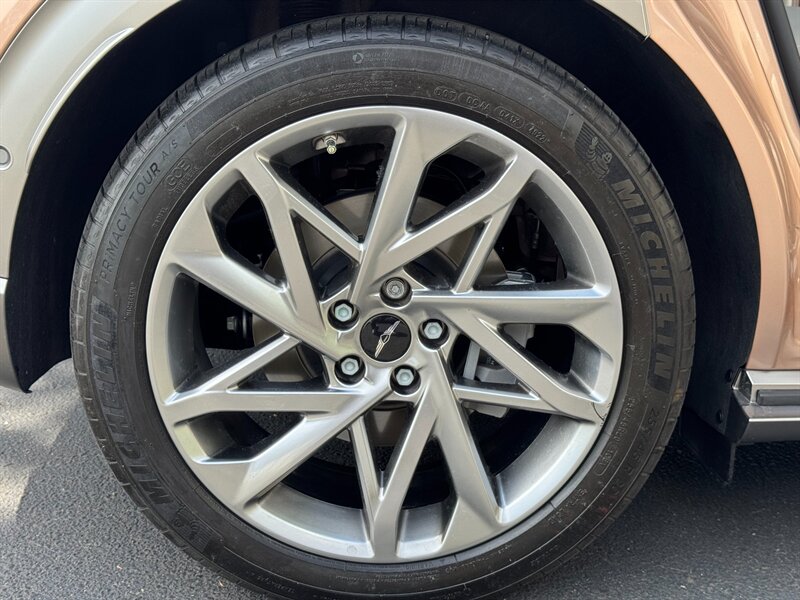 2023 Genesis GV60 Advanced   - Photo 17 - Renton, WA 98057