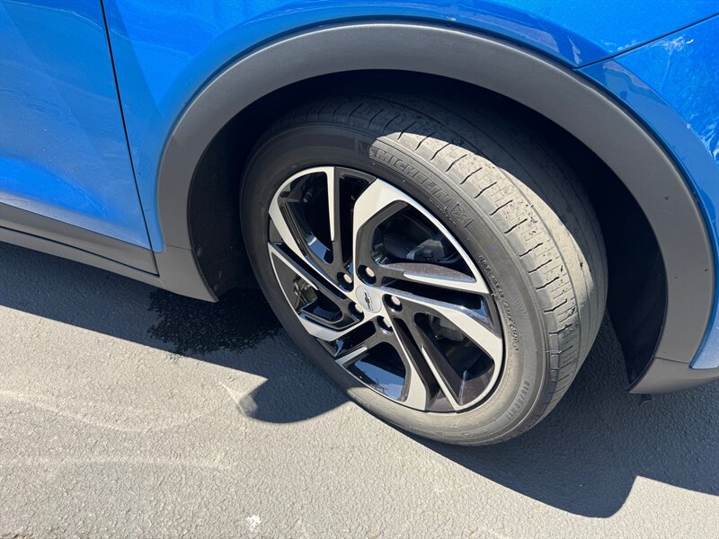 2022 Chevrolet Bolt EV 2LT   - Photo 24 - Renton, WA 98057
