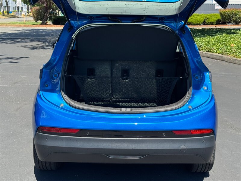 2022 Chevrolet Bolt EV 2LT   - Photo 8 - Renton, WA 98057