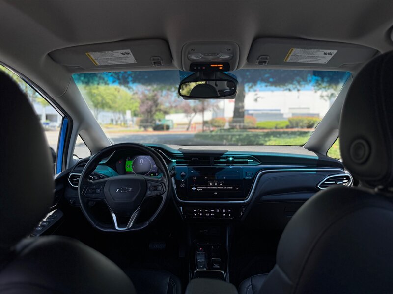 2022 Chevrolet Bolt EV 2LT   - Photo 13 - Renton, WA 98057